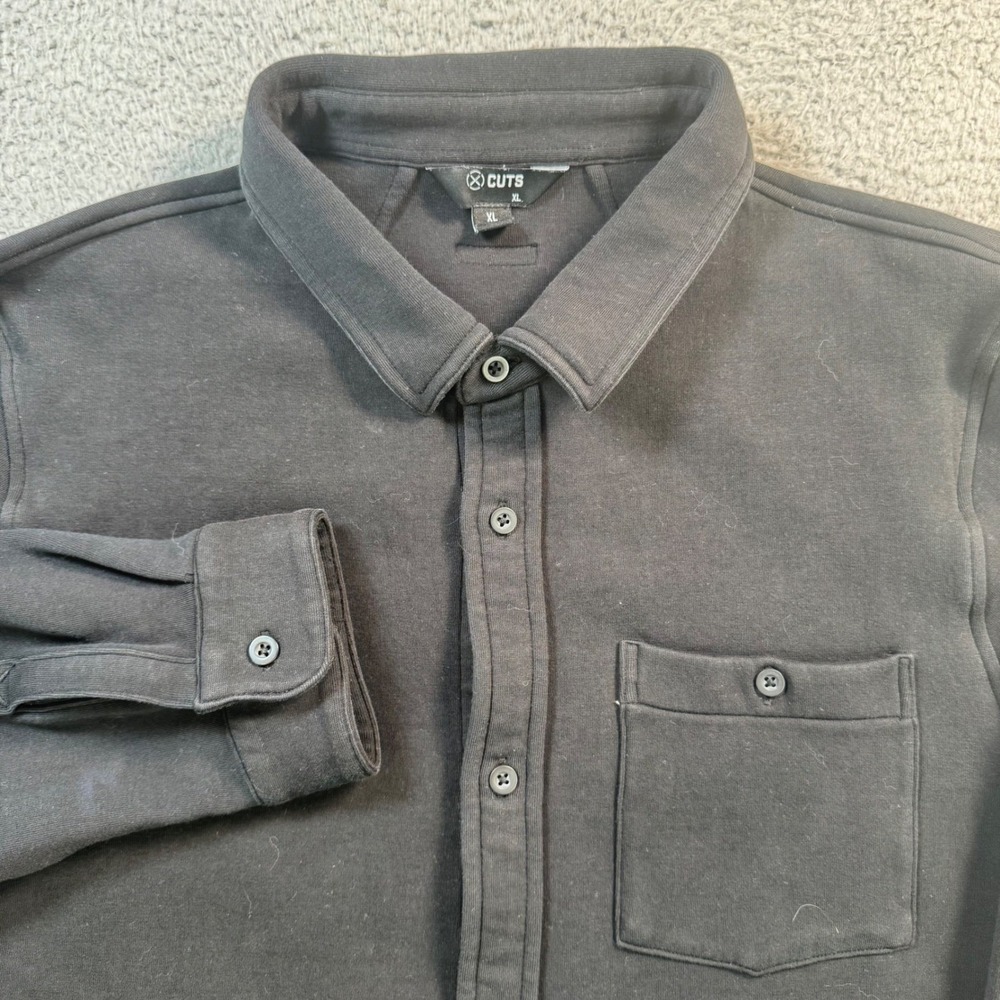 Cuts Clothing Men's Casual Button-Down Shirt in Black